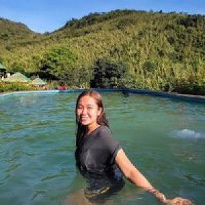 Maebelle Mahinay profile icon