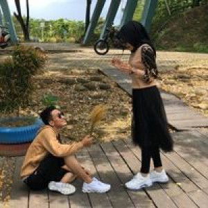 Eva Sulistianti profile icon