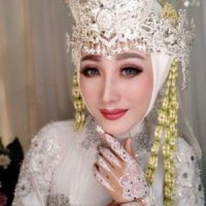 Arini Hidayati profile icon