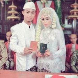 Rika Purwasih profile icon