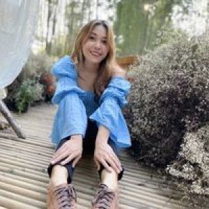 Mel Pariyaphat profile icon