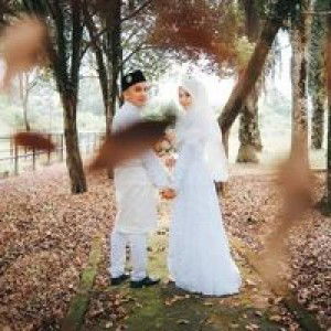 Ina Azlina profile icon