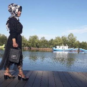 Ayu Wahyuni profile icon