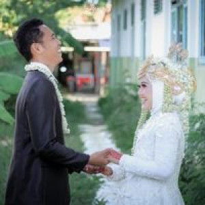 Anna Rujju profile icon