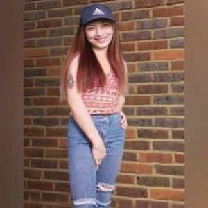 Flora mae Magriña profile icon