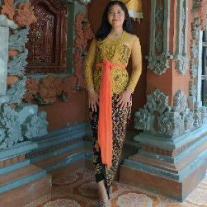 Tri Wahyuni profile icon