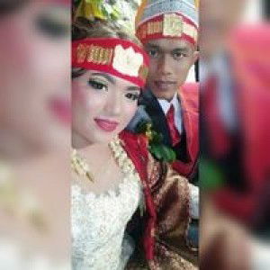 Erine sinaga profile icon