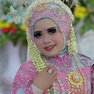 Endang Safitri profile icon