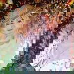 Rintana Renita R profile icon