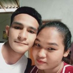 อีนู๋ พลอย profile icon