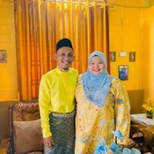 Insyirah Azari Yazid profile icon