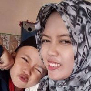 OuMhi Feer profile icon