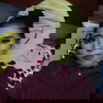 Rossy Yanti ningrum profile icon