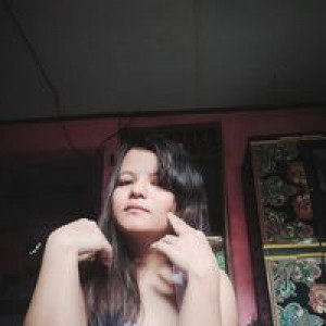 Reni Dianita profile icon