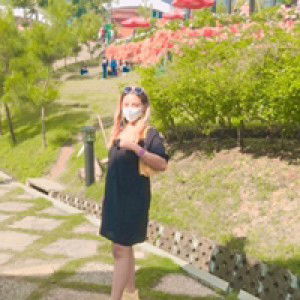 indah tri m profile icon