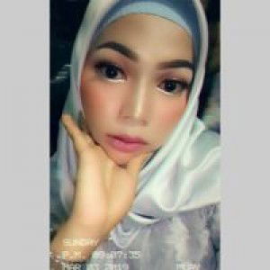 Refi Listia Sari profile icon