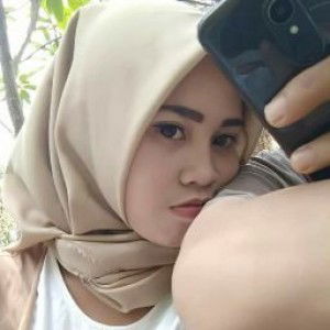 Varina Iskandar profile icon