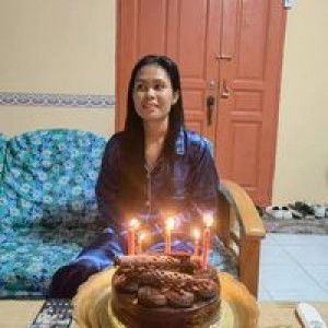 Gloria Britain profile icon