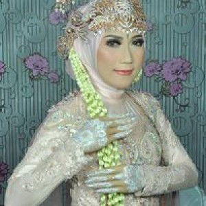 Lastri Momz Nayla profile icon