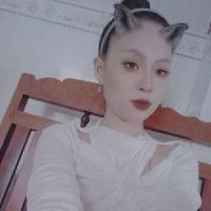 Yếnn Mina profile icon