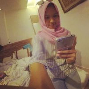 Putri Kurniasih profile icon