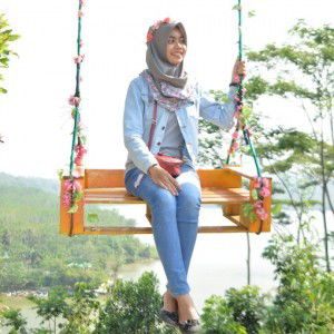 fitriyani nur profile icon