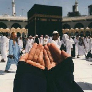 Rizka Atmojo profile icon