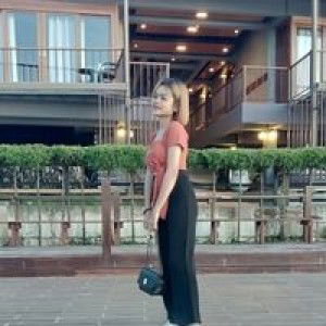 กิ่ง ง. profile icon