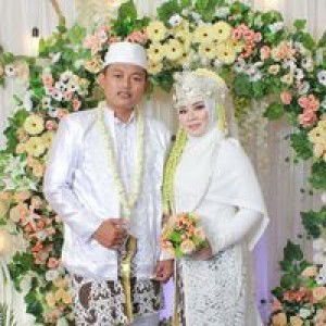 Tri Okta Viyanti profile icon