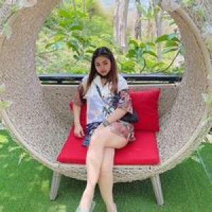 PloyLy Saowaporn profile icon