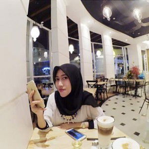 Tiara Khoirunnisak profile icon