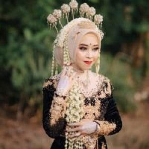 Endang Retno profile icon