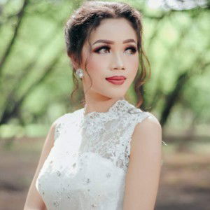 Dian Agustina profile icon