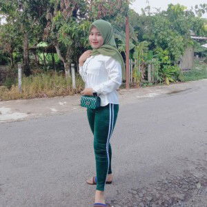 Nnlaila CHANNEL profile icon