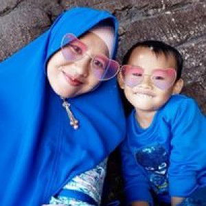 Sitii Kholipah profile icon