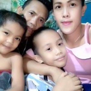 Janine Tayong Zabala profile icon