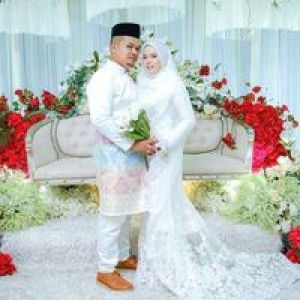 Amira Syahira profile icon