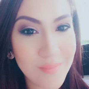 Dewi Ulfiani profile icon