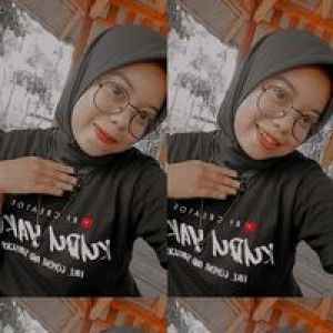 Fitria Nurhasanah profile icon