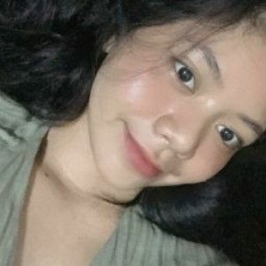 Riska Oktaviani profile icon