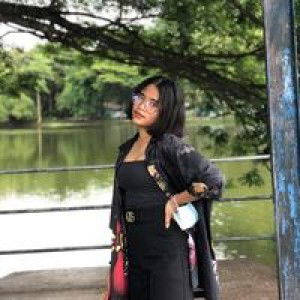 ซี' พลอย profile icon