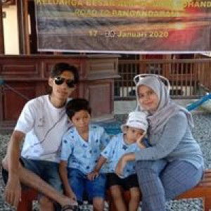 Elis Ratna S profile icon