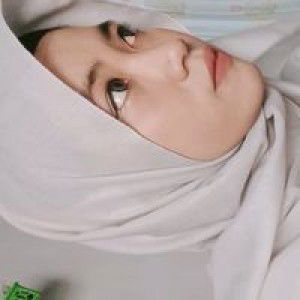 Juli Yanti profile icon