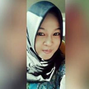 Yenny Aghnia profile icon