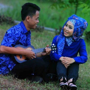 Nely Wahdatul profile icon