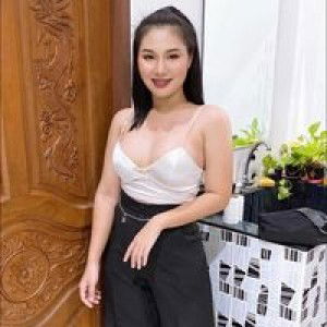 Palm Charee profile icon