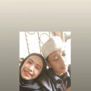 Astri Yanti profile icon