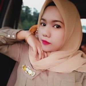 yossi novina profile icon