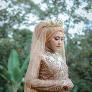 Ratna Komalasari profile icon