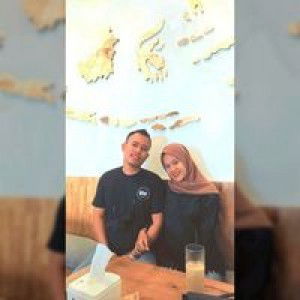 Riska Agustin profile icon